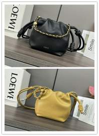 Picture of Loewe Handbags _SKUfw239914496fw